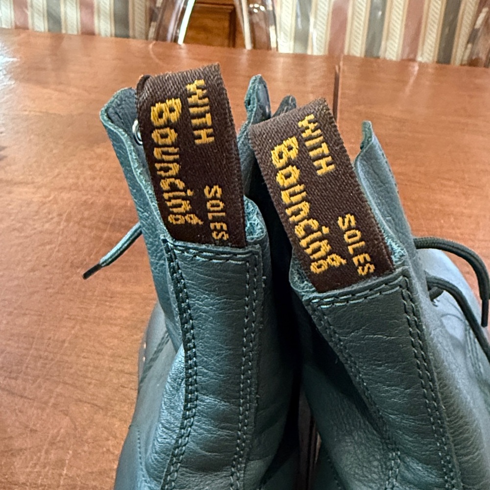 Doc Martins beautiful green color size 42 - Picture 3 of 12